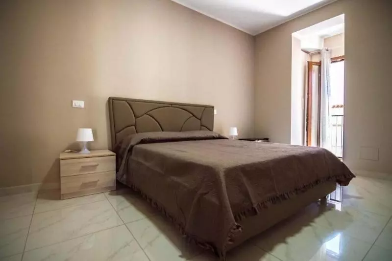 Elegance B&b