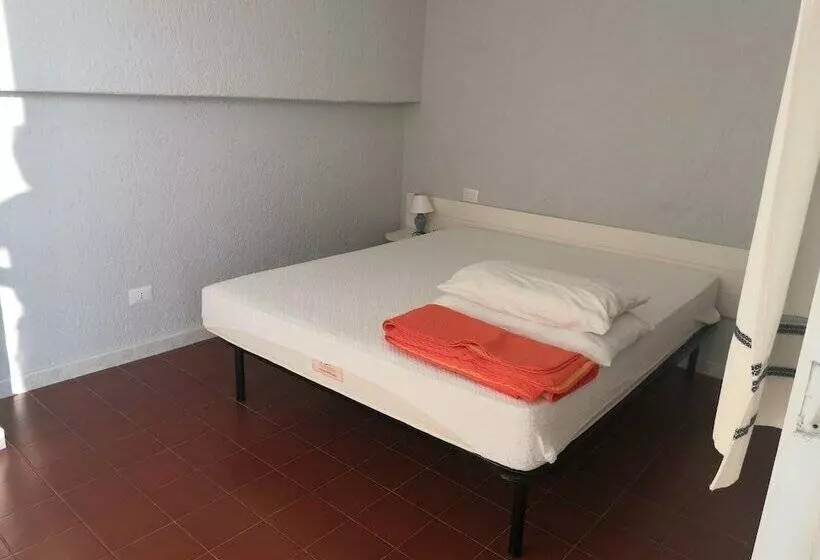 ホテル Villetta Baia Santa Reparata 725