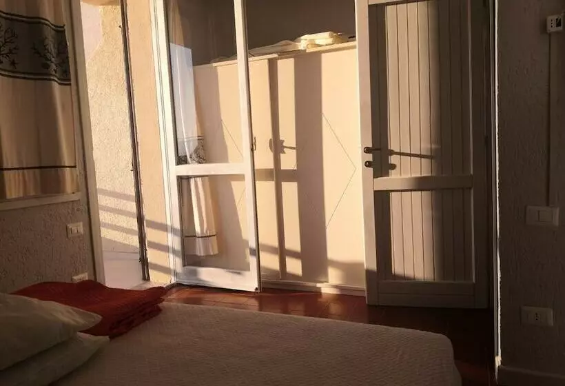 ホテル Villetta Baia Santa Reparata 725