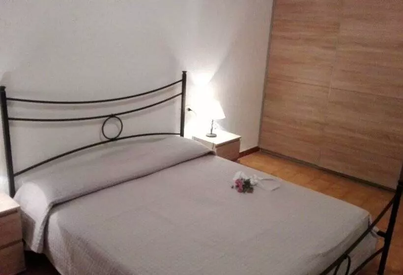 ホテル Villetta Baia Santa Reparata 725