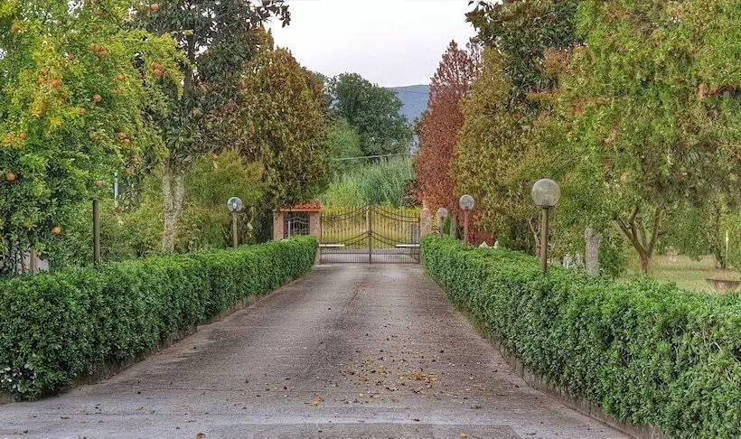 Majatalo B&b Ricci By Holidayngo