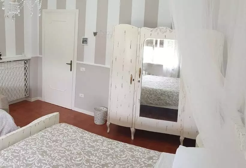 Majatalo B&b Ricci By Holidayngo