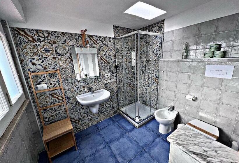 Majatalo Io.te E Il Mare