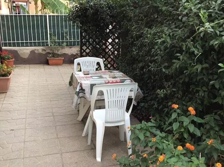 Achirina Bed And Breakfast