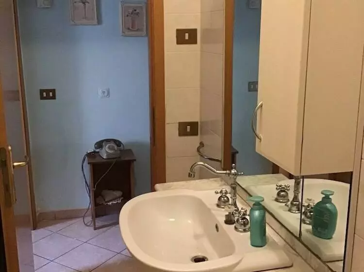 Achirina Bed And Breakfast