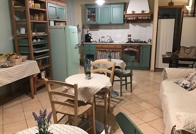 Achirina Bed And Breakfast