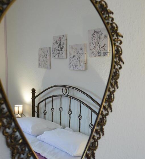 ベッドアンドブレックファースト La Genziana