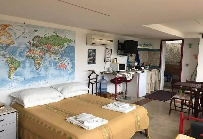 ベッドアンドブレックファースト Camilla House