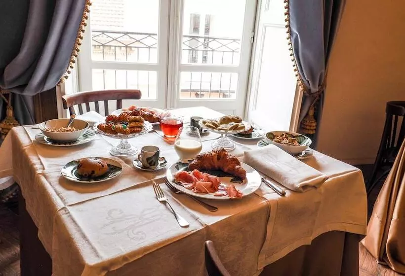 تختخواب و صبحانه Palazzo Degli Antoci