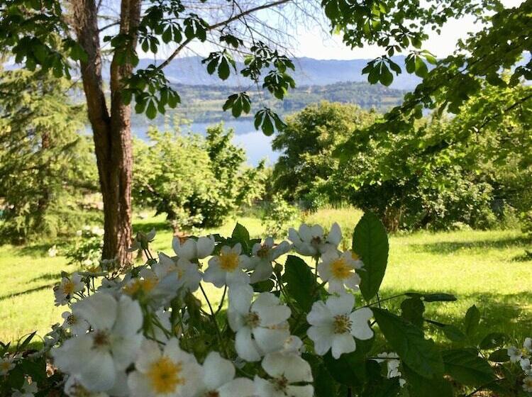 צימר Villa Del Lago