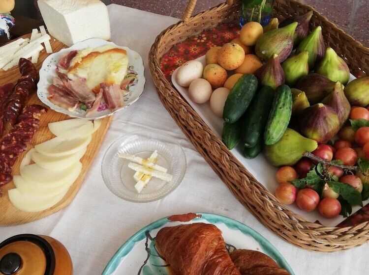 住宿加早餐 Villa Santa Elena