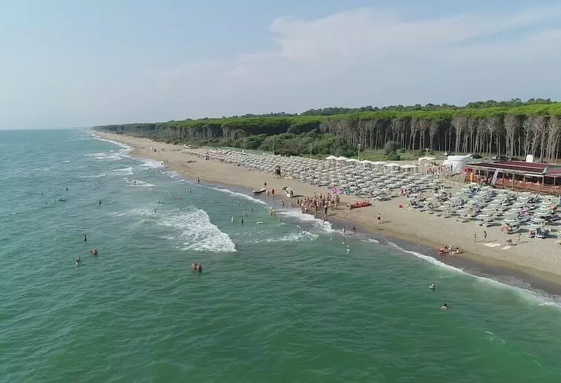 Hotelli Happy Camp In Camping Village Paestum