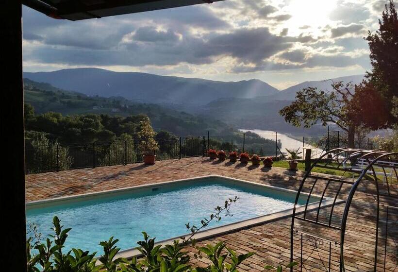 田舎風ホテル Agriturismo Pascucci