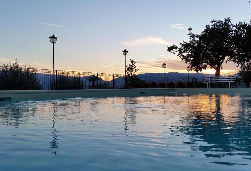 田舎風ホテル Agriturismo Pascucci