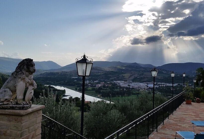 田舎風ホテル Agriturismo Pascucci