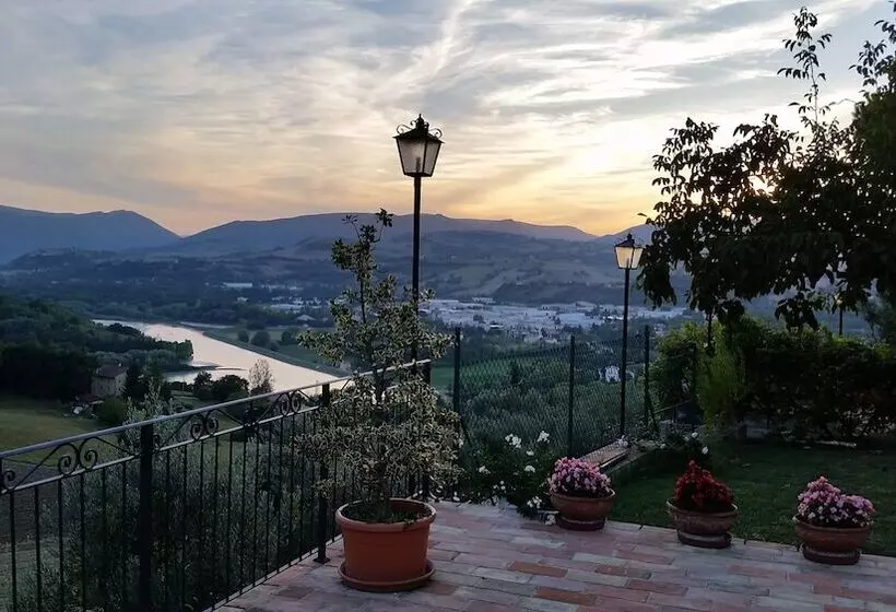 田舎風ホテル Agriturismo Pascucci