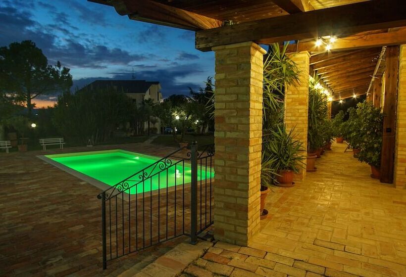 田舎風ホテル Agriturismo Pascucci