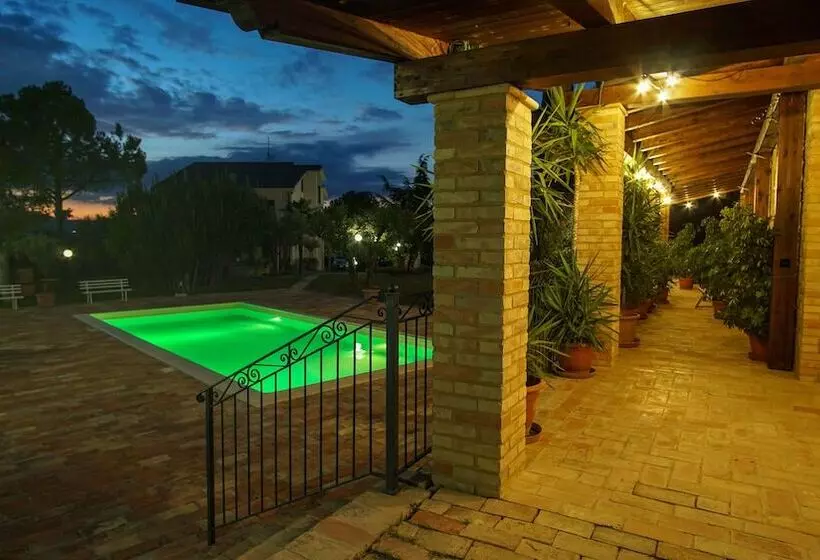 田舎風ホテル Agriturismo Pascucci