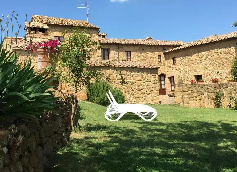 Maaseutuhotelli Fonte All Oppio
