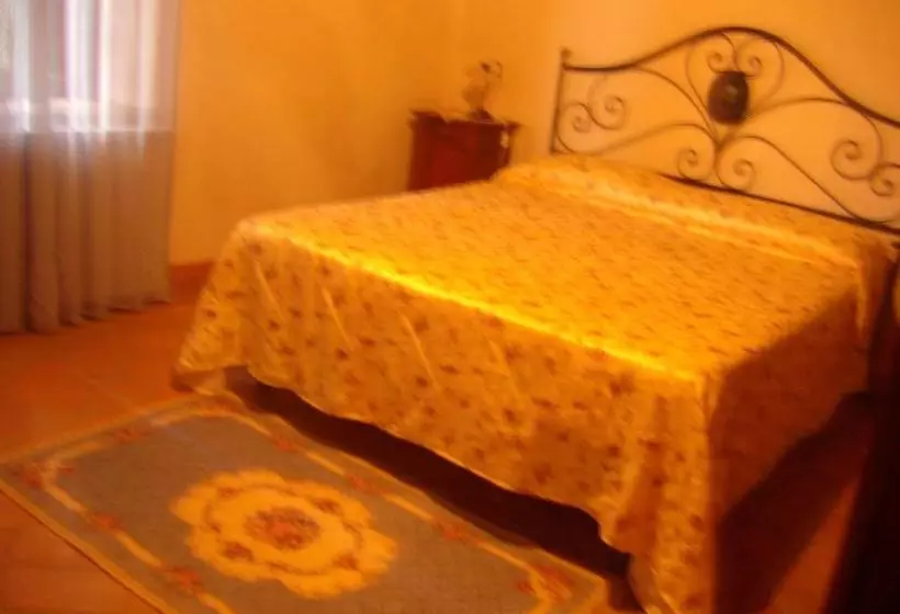 Maaseutuhotelli Fonte All Oppio
