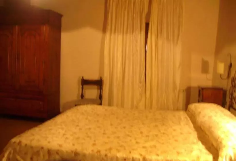 Maaseutuhotelli Fonte All Oppio