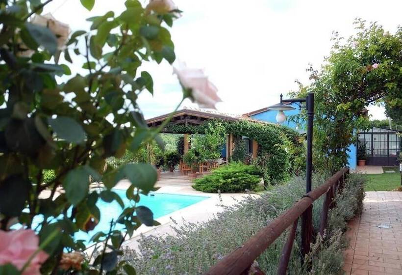 Сельский отель Poggio Montali