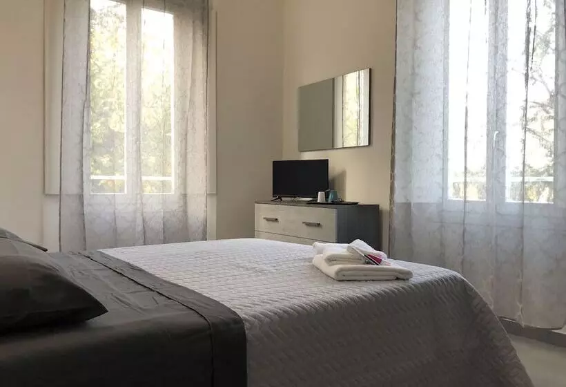 پانسیون Attico Valente