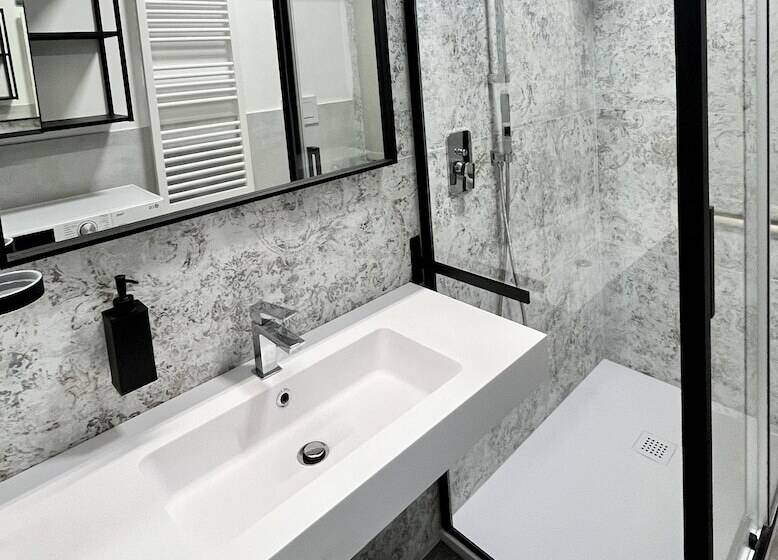 פנסיון Cape House