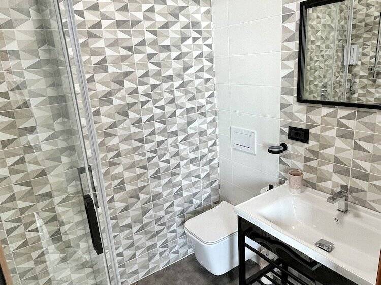 פנסיון Cape House