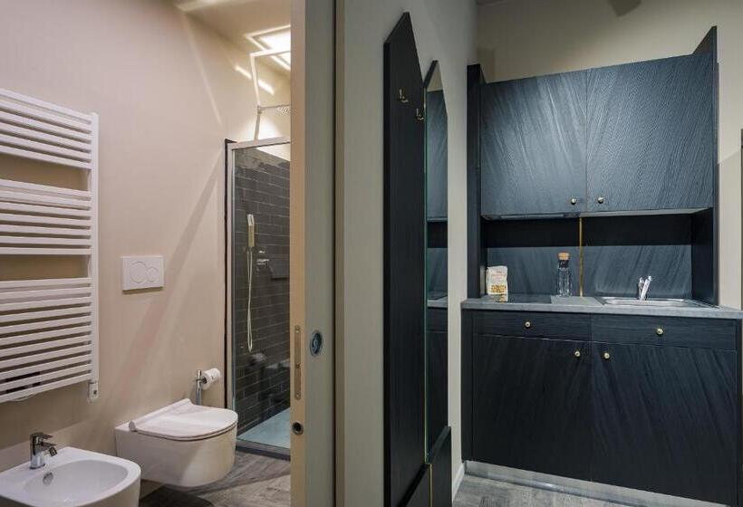 پانسیون Theatrum Rooms And Suite