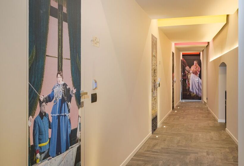 پانسیون Theatrum Rooms And Suite