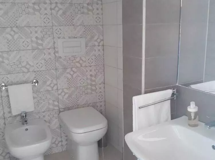 ベッドアンドブレックファースト Antares