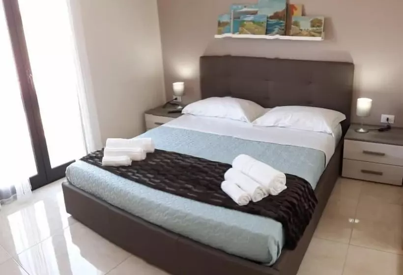 ベッドアンドブレックファースト Antares