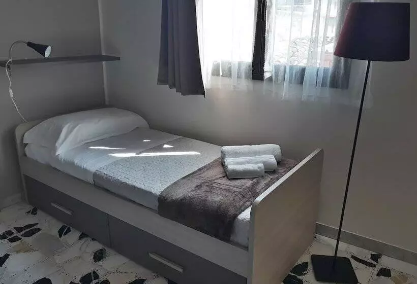 ベッドアンドブレックファースト Antares