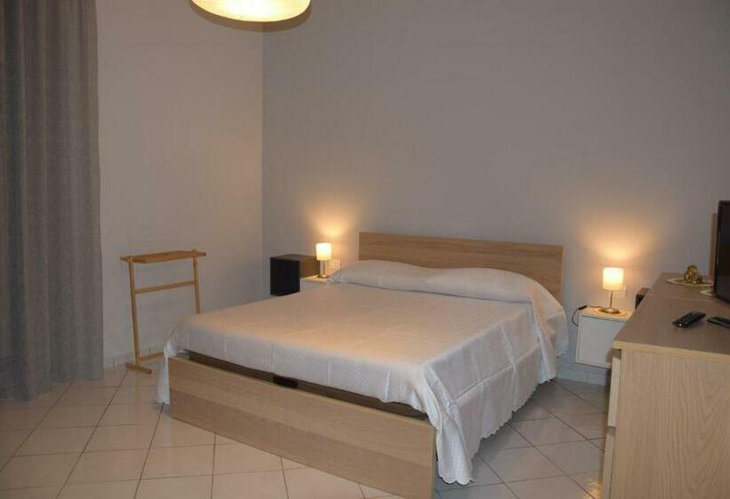 Bed and Breakfast Diana E Atteone