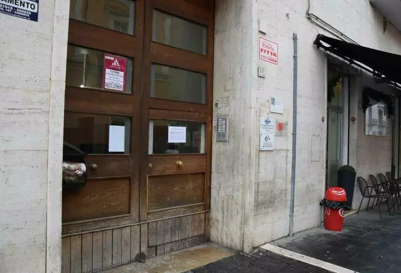 تختخواب و صبحانه Diana E Atteone