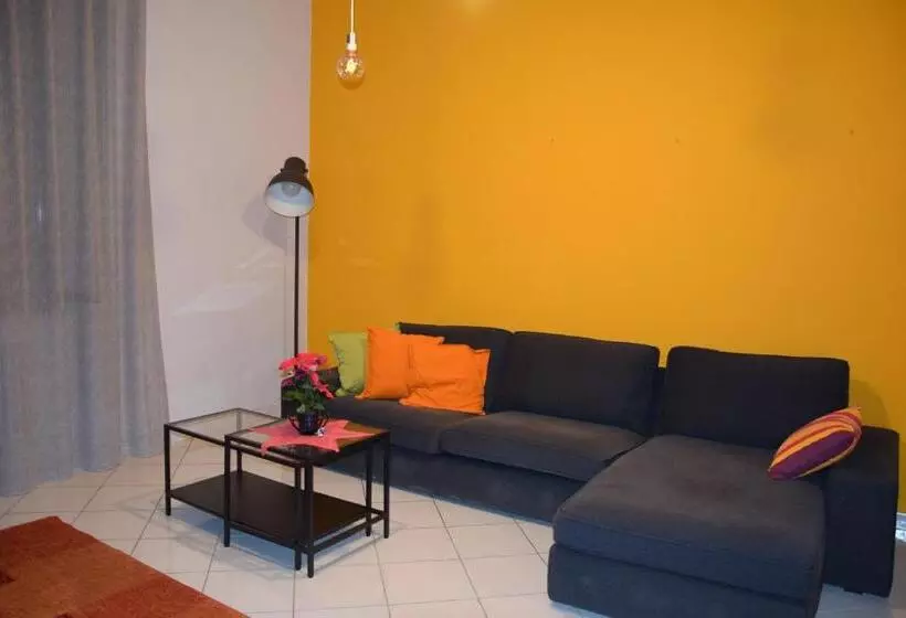 تختخواب و صبحانه Diana E Atteone