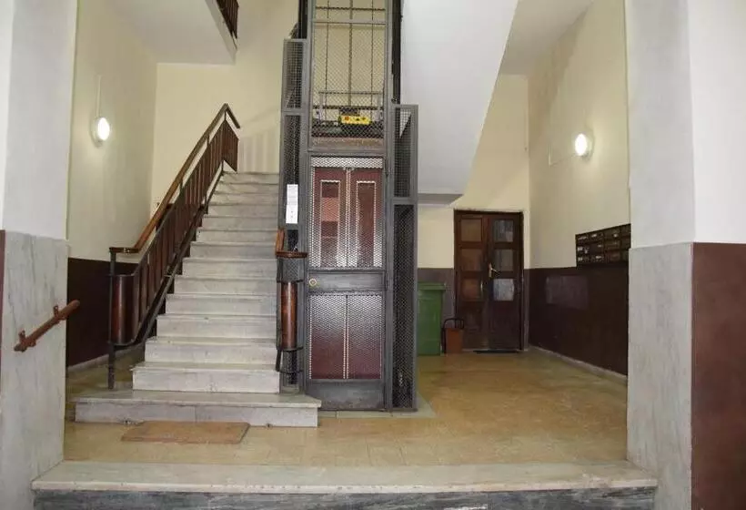 تختخواب و صبحانه Diana E Atteone