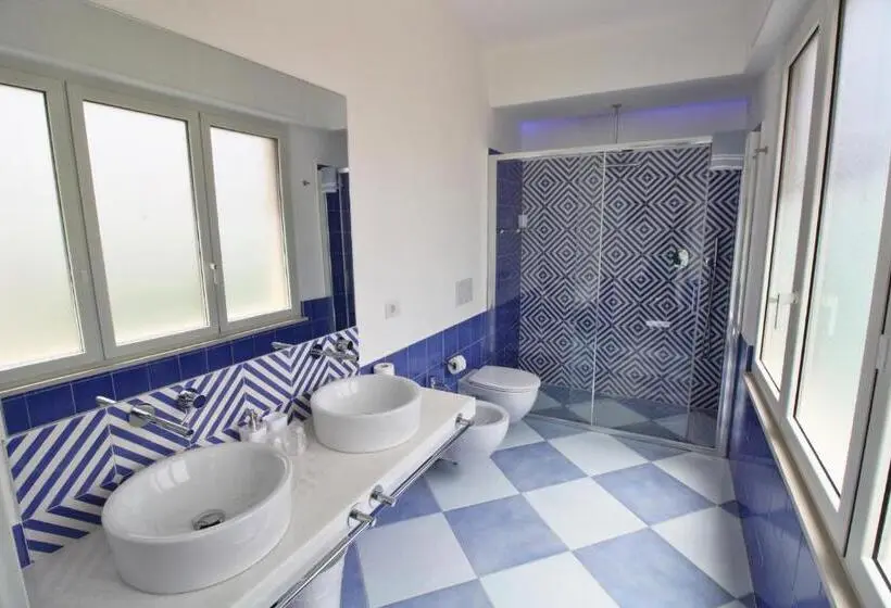 تختخواب و صبحانه Maison Tonina