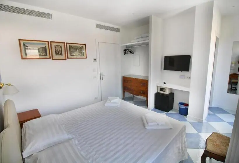 تختخواب و صبحانه Maison Tonina