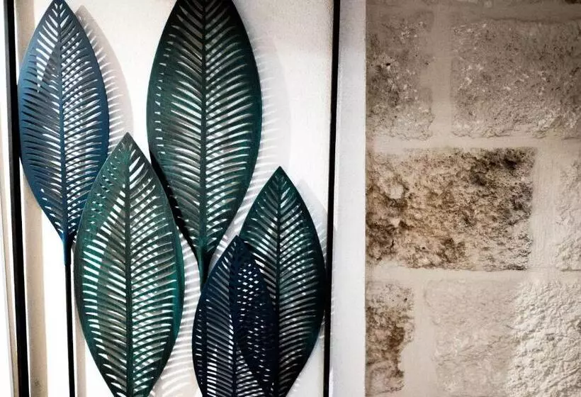 تختخواب و صبحانه Suite1212  Pirrelli