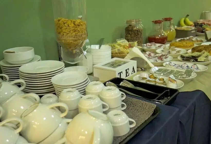 Hostelli Naxos Laguna Beach