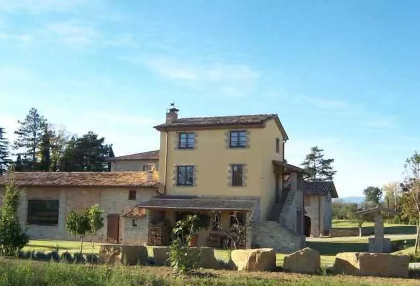 Maaseutuhotelli Ca  Matra