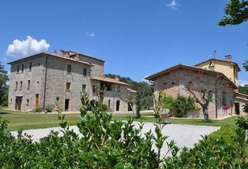 Maaseutuhotelli Ca  Matra