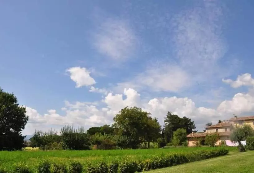 Maaseutuhotelli Ca  Matra