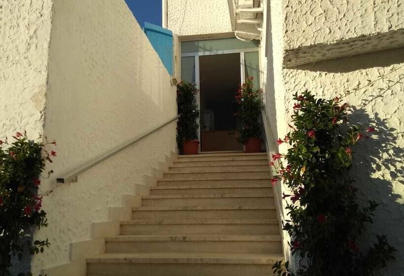 בית מלון כפרי Sara