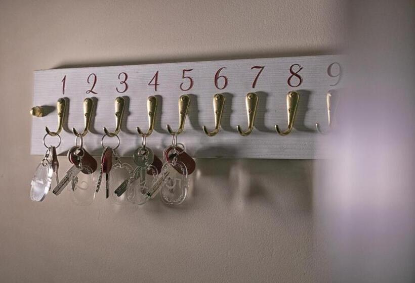 بنسيون La Madonnina