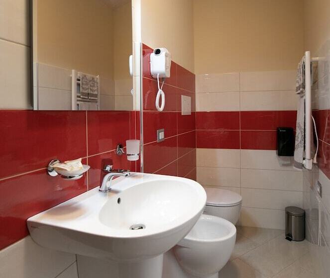 بنسيون La Madonnina