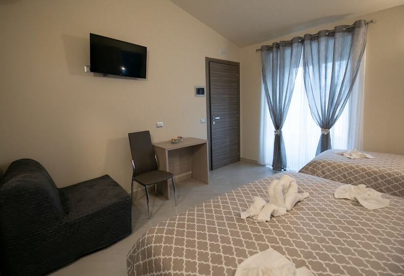 بنسيون La Madonnina