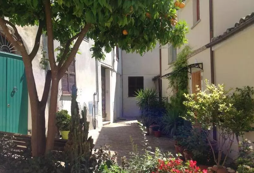 Aamiaismajoitus (B&B) Bellavista Bike Stop